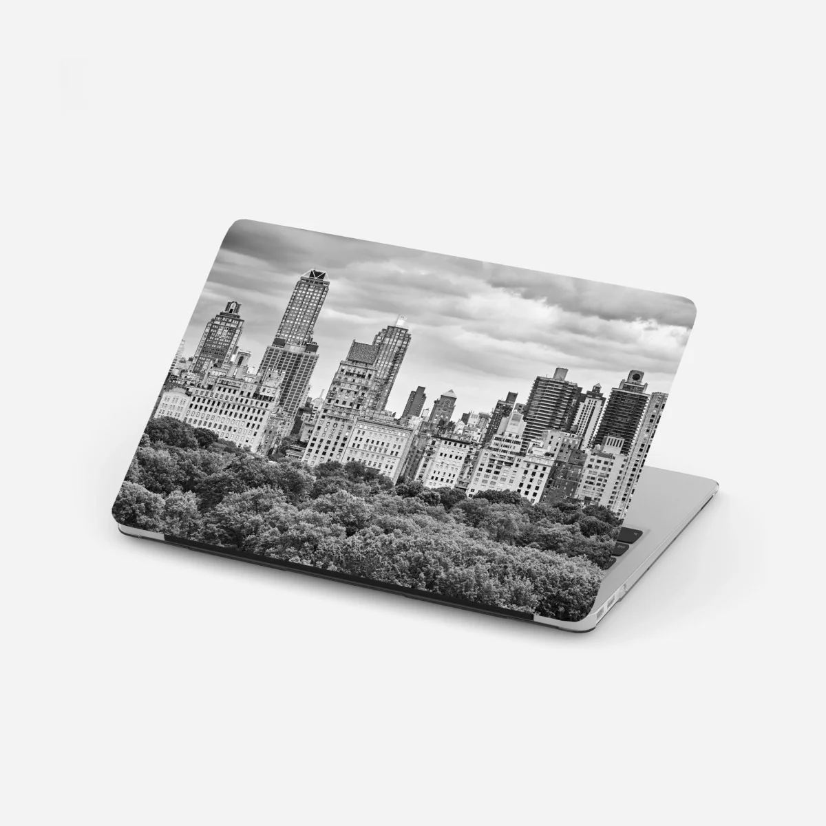 Naklejka na laptopa Manhattan panorama Upper East Side w czerni i bieli – Wallissimo® Naklejka na laptopa Manhattan panorama Upper East Side w czerni i bieli – Wallissimo®