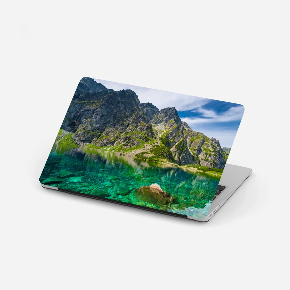 Naklejka na laptopa Czarny Staw górskie odbicie Tatry – Wallissimo® Naklejka na laptopa Czarny Staw górskie odbicie Tatry – Wallissimo®