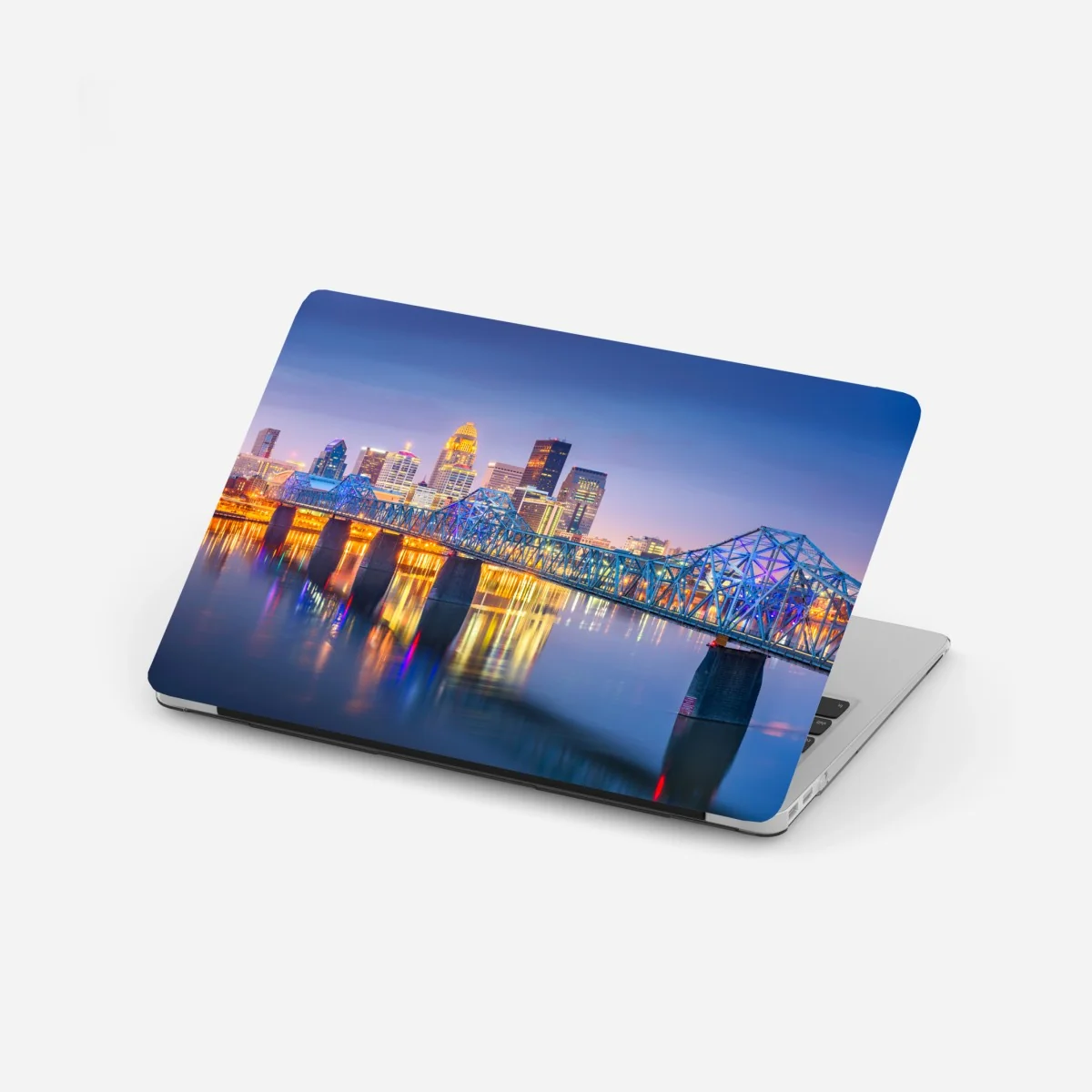 Naklejka na laptopa Louisville panorama o zmierzchu – Wallissimo® Naklejka na laptopa Louisville panorama o zmierzchu – Wallissimo®