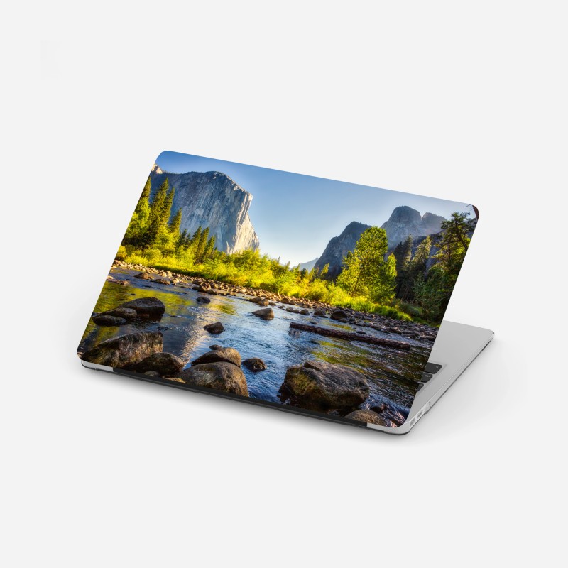 Naklejka na laptopa dramatyczne klify nadmorskie i widok na ocean – Wallissimo®