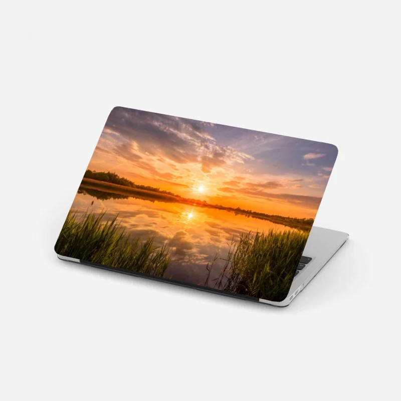 Naklejka na laptopa spokojna kładka w dżungli przez bujny las deszczowy – Wallissimo®