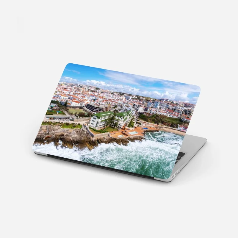 Naklejka na laptopa biała kaplica z widokiem na morze w Faliraki – Wallissimo®