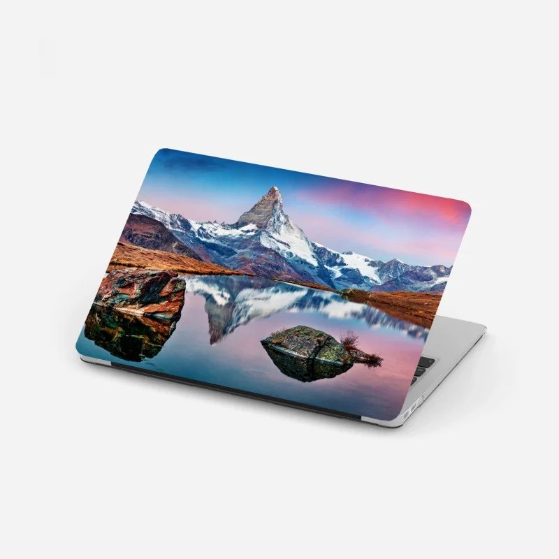 Naklejka na laptopa odbicie Matterhorn o świcie