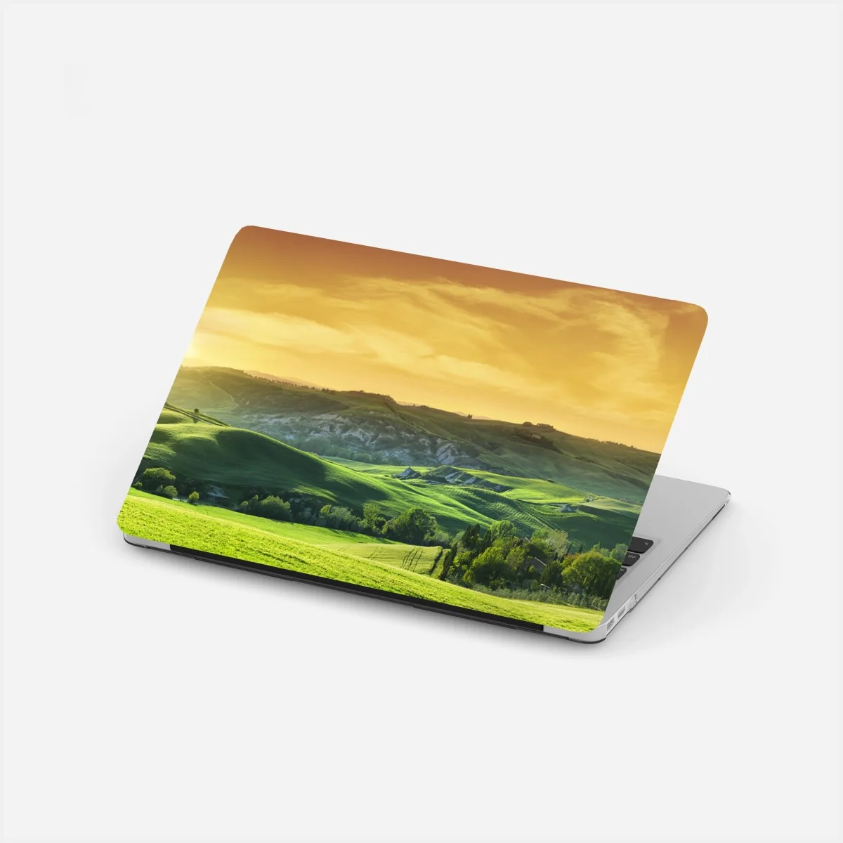 Naklejka na laptopa Toskańskie pagórki o zachodzie słońca – Wallissimo® Naklejka na laptopa Toskańskie pagórki o zachodzie słońca – Wallissimo®
