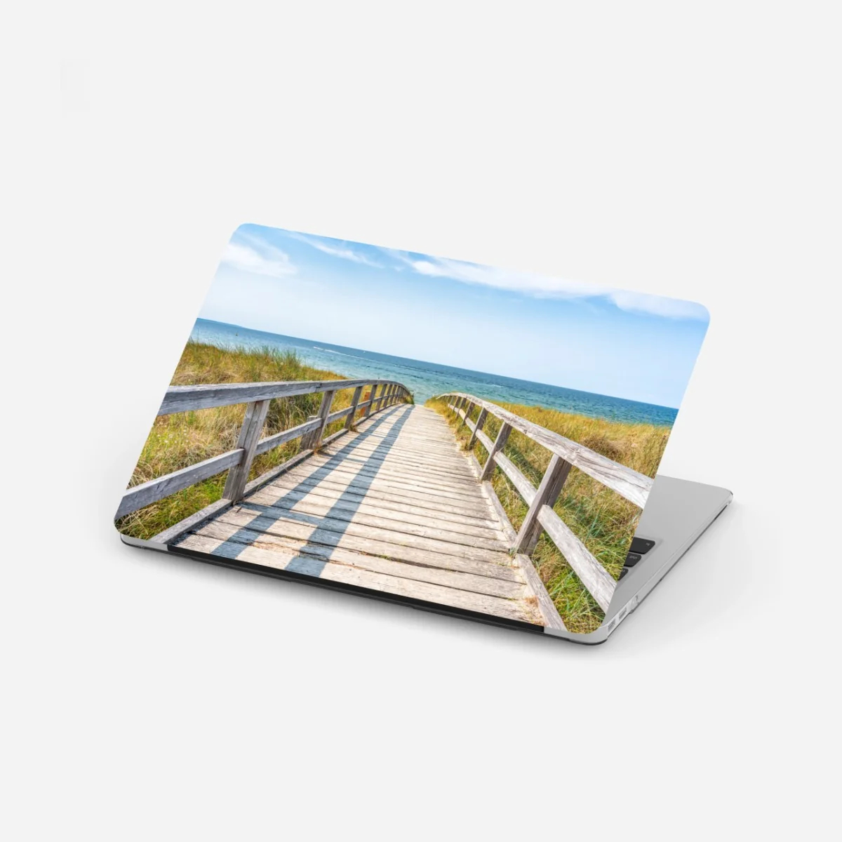 Naklejka na laptopa kładka prowadząca na plażę – Wallissimo® Naklejka na laptopa kładka prowadząca na plażę – Wallissimo®