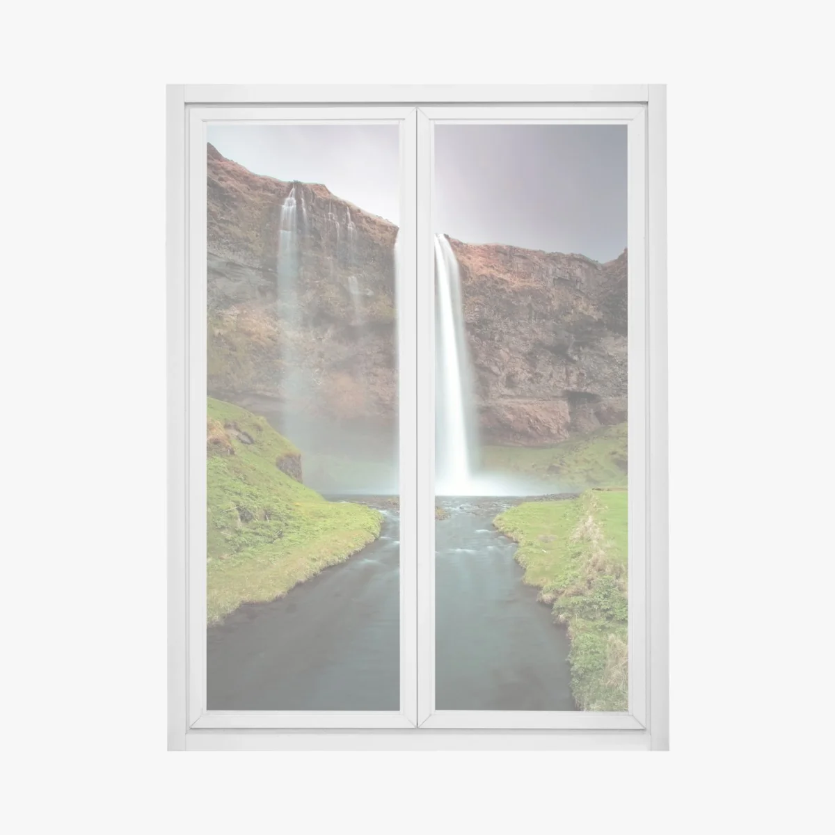 Naklejka na okno mglisty wodospad w bujnej dolinie – Wallissimo® Naklejka na okno mglisty wodospad w bujnej dolinie – Wallissimo®