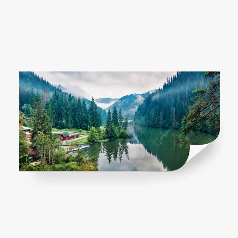 Fototapeta mglisty poranek nad Lacu Rosu