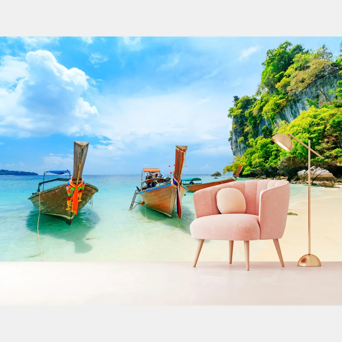 Fototapeta łodzie longtail na turkusowej plaży w Phuket – Wallissimo® Fototapeta łodzie longtail na turkusowej plaży w Phuket – Wallissimo®