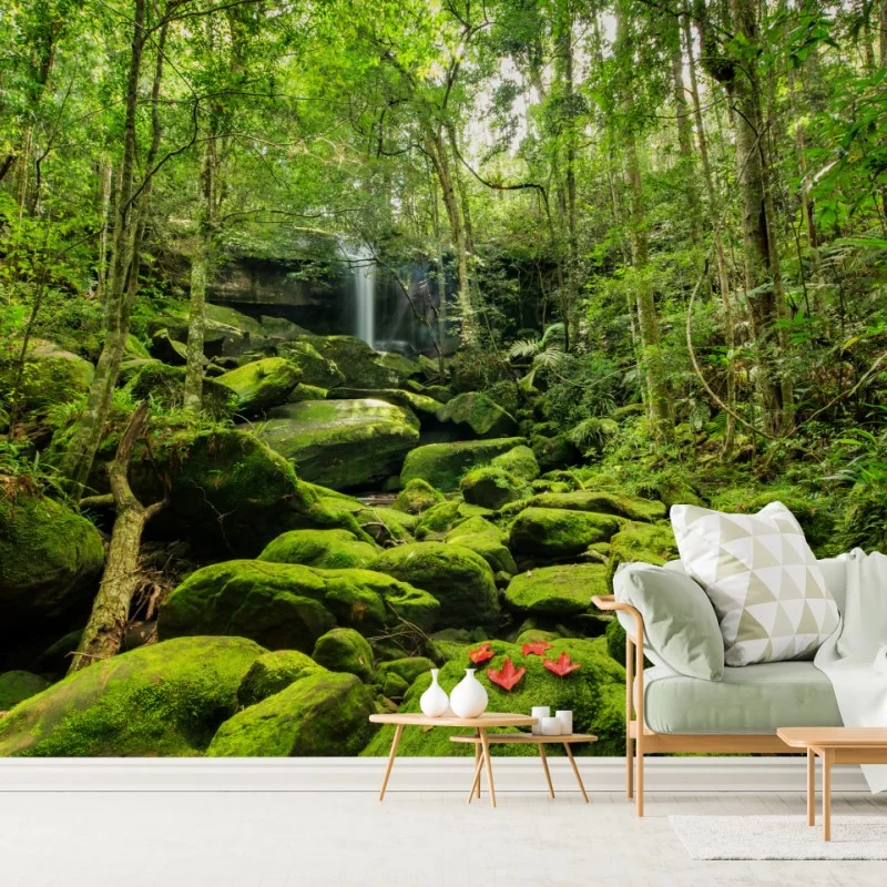 Fototapeta bujny mech i wodospad w tropikalnym lesie – Wallissimo®