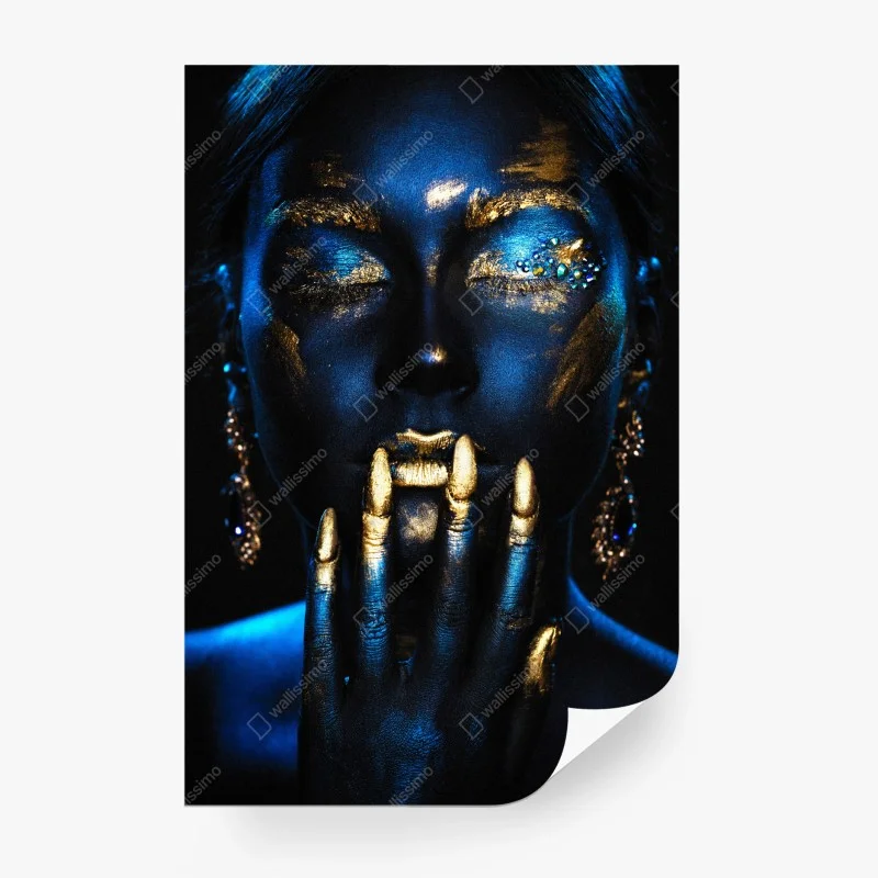 Fototapeta mistyczny portret w złocie i błękicie