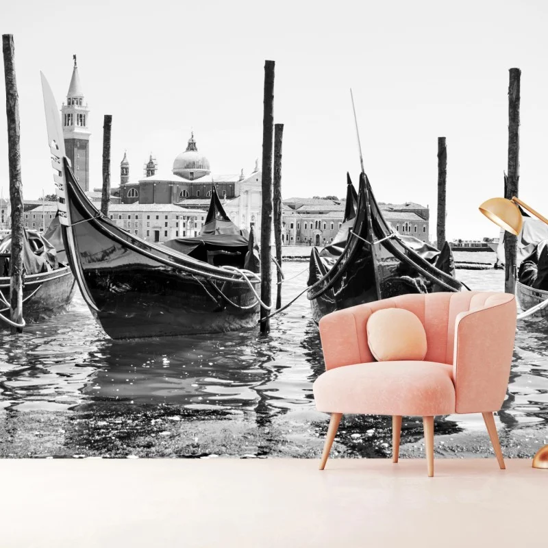 Fototapeta gondole przy kei w Wenecji