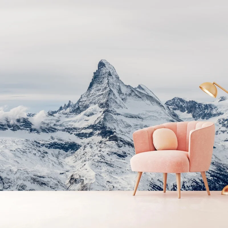 Fototapeta majestatyczny ośnieżony szczyt górski