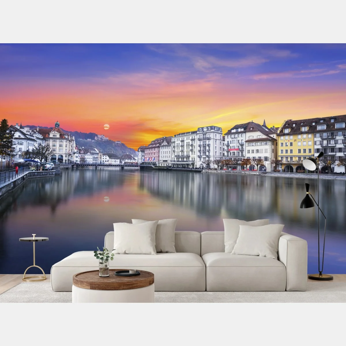 Fototapeta Lucerna nad rzeką o zmierzchu – Wallissimo® Fototapeta Lucerna nad rzeką o zmierzchu – Wallissimo®