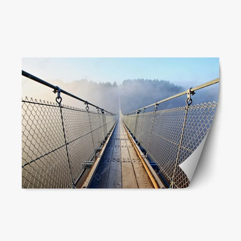 Naklejka repozycjonowalna mglisty wiszący most prowadzący w las