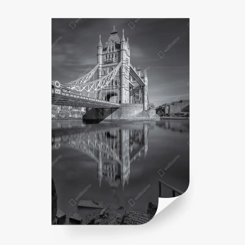 Fototapeta Tower Bridge odbicie w odcieniach szarości