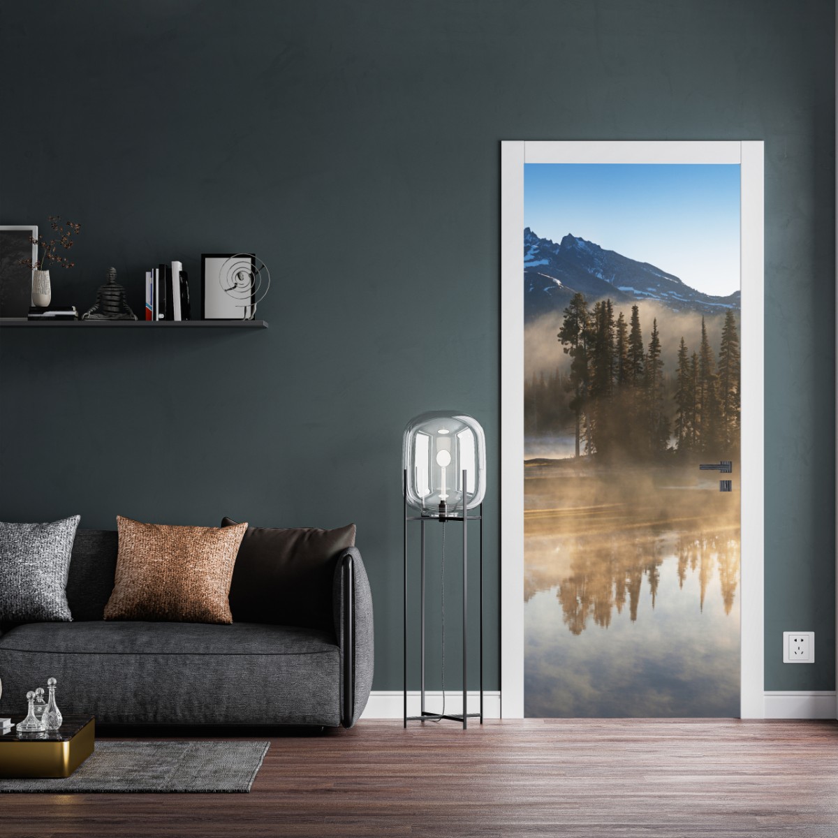 Naklejka na drzwi mglista góra odbita w jeziorze o świcie – Wallissimo® Naklejka na drzwi mglista góra odbita w jeziorze o świcie – Wallissimo®
