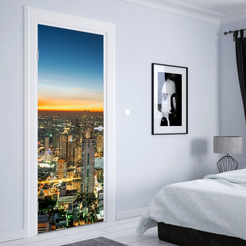 Naklejka na drzwi panorama Bangkoku o zmierzchu – Wallissimo® Naklejka na drzwi panorama Bangkoku o zmierzchu – Wallissimo®