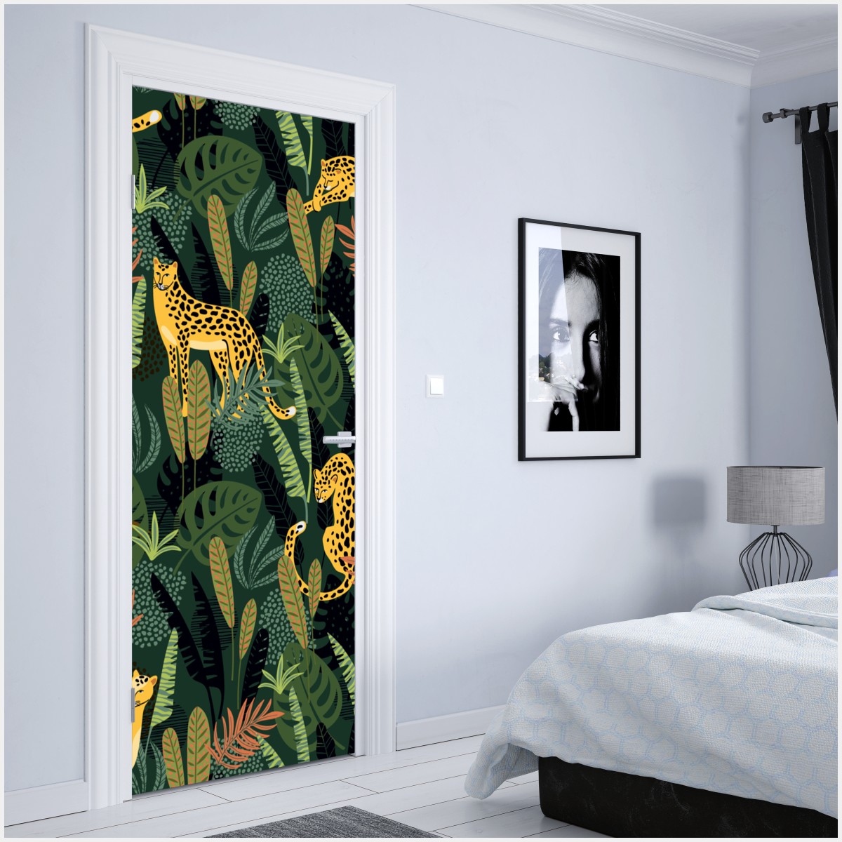 Naklejka na drzwi tropikalny wzór z lampartami – Wallissimo® Naklejka na drzwi tropikalny wzór z lampartami – Wallissimo®