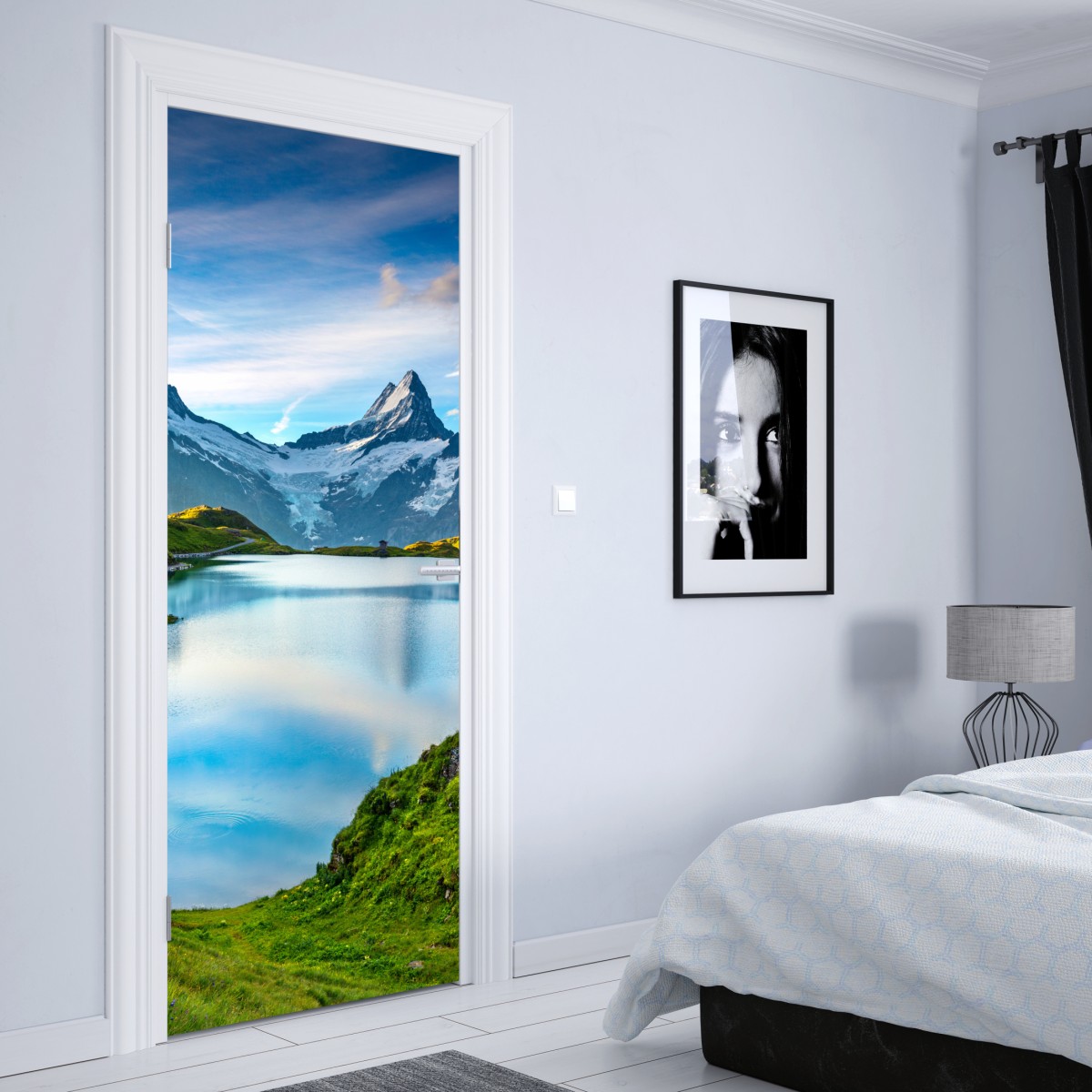 Naklejka na drzwi spokojne alpejskie jezioro pod szczytem Wetterhorn, Szwajcaria – Wallissimo® Naklejka na drzwi spokojne alpejskie jezioro pod szczytem Wetterhorn, Szwajcaria – Wallissimo®