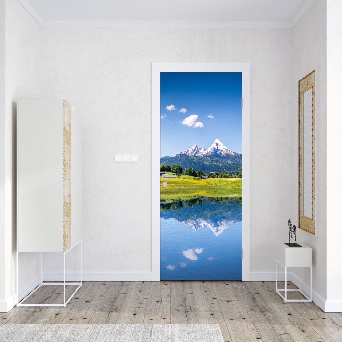 Naklejka na drzwi alpejskie szczyty odbite w spokojnym jeziorze – Wallissimo® Naklejka na drzwi alpejskie szczyty odbite w spokojnym jeziorze – Wallissimo®