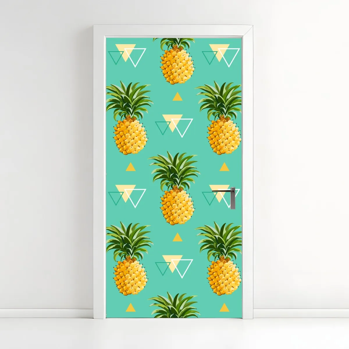 Naklejka na drzwi tropikalny wzór z ananasami na turkusowym tle – Wallissimo® Naklejka na drzwi tropikalny wzór z ananasami na turkusowym tle – Wallissimo®