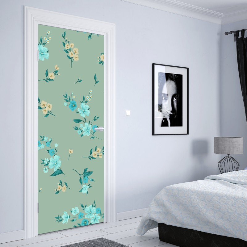 Naklejka na drzwi pastelowy turkusowy wzór kwiatowy na miętowym tle – Wallissimo® Naklejka na drzwi pastelowy turkusowy wzór kwiatowy na miętowym tle – Wallissimo®