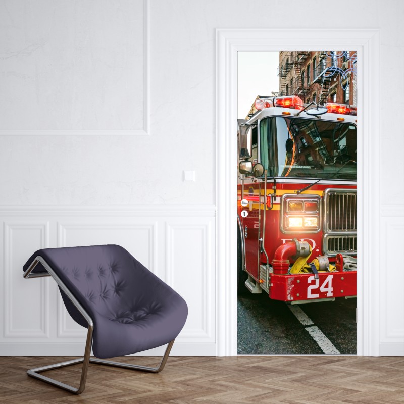 Naklejka na drzwi wozy strażackie na ulicy Manhattan, Nowy Jork – Wallissimo® Naklejka na drzwi wozy strażackie na ulicy Manhattan, Nowy Jork – Wallissimo®