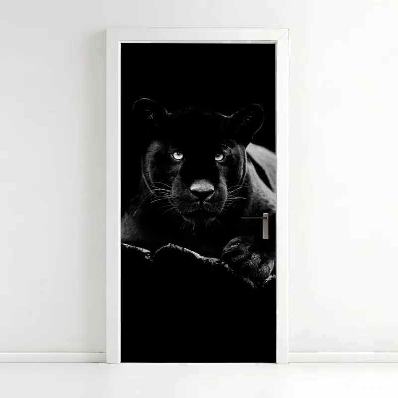 Naklejka na drzwi majestatyczny portret czarnej pantery