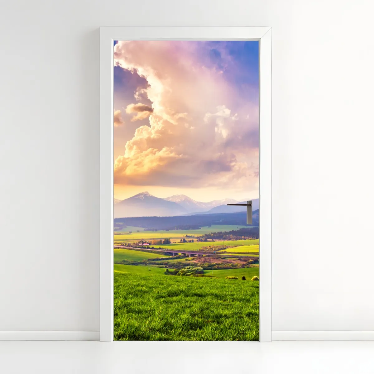 Naklejka na drzwi panorama wiosennej doliny górskiej, Tatry Słowacja – Wallissimo® Naklejka na drzwi panorama wiosennej doliny górskiej, Tatry Słowacja – Wallissimo®