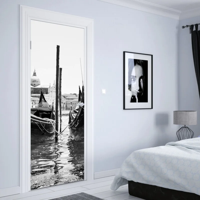 Naklejka na drzwi złoty wzór damaskowy na granatowym tle – Wallissimo®