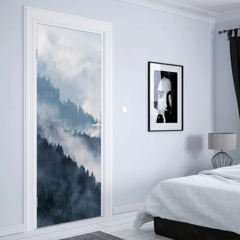 Naklejka na drzwi słoneczna uliczka w Civita di Bagnoregio – Wallissimo®