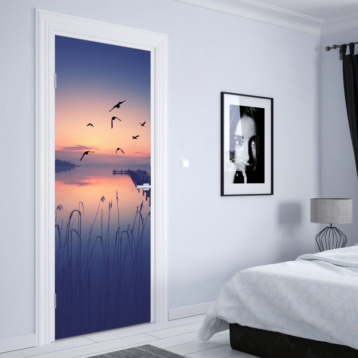 Naklejka na drzwi spokojny wschód nad jeziorem z ptakami – Wallissimo® Naklejka na drzwi spokojny wschód nad jeziorem z ptakami – Wallissimo®