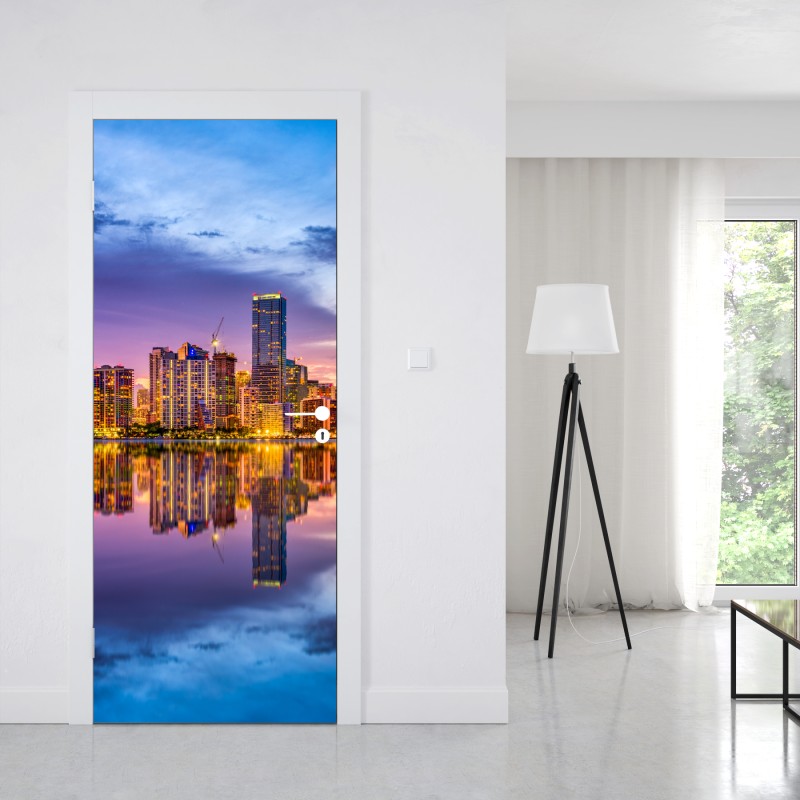 Naklejka na drzwi Miami panorama odbita w Biscayne Bay – Wallissimo® Naklejka na drzwi Miami panorama odbita w Biscayne Bay – Wallissimo®