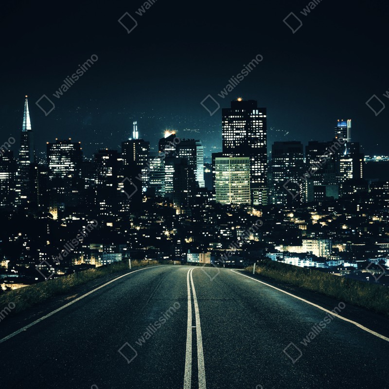 Naklejka na drzwi droga prowadząca do oświetlonej panoramy miasta nocą – Wallissimo® Naklejka na drzwi droga prowadząca do oświetlonej panoramy miasta nocą – Wallissimo®