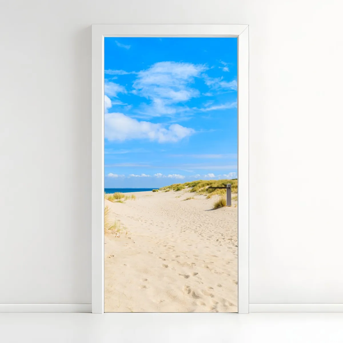 Naklejka na drzwi spokojne wydmy Sylt z latarnią morską – Wallissimo® Naklejka na drzwi spokojne wydmy Sylt z latarnią morską – Wallissimo®