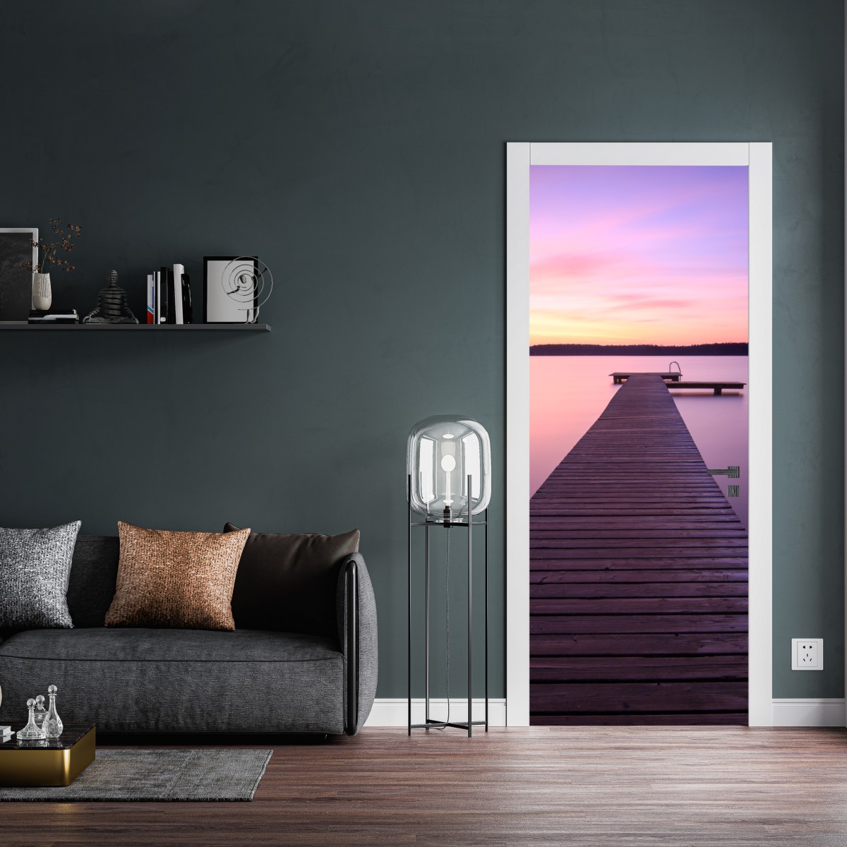 Naklejka na drzwi spokojny pastelowy zachód nad jeziorem z pomostem – Wallissimo® Naklejka na drzwi spokojny pastelowy zachód nad jeziorem z pomostem – Wallissimo®