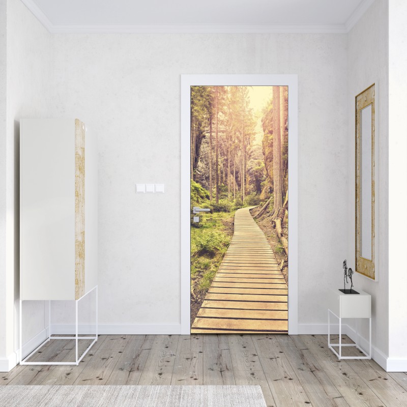 Naklejka na drzwi słoneczna drewniana kładka w Adrspach Teplice – Wallissimo® Naklejka na drzwi słoneczna drewniana kładka w Adrspach Teplice – Wallissimo®