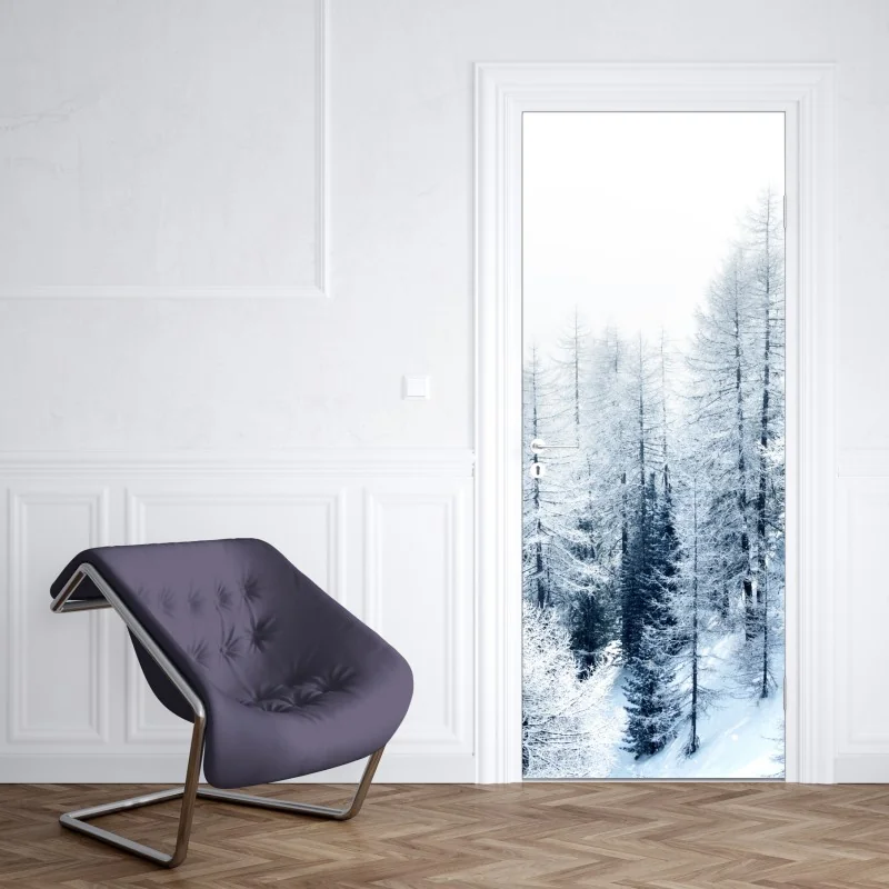 Naklejka na drzwi zimowa cisza: zaśnieżony las – Wallissimo® Naklejka na drzwi zimowa cisza: zaśnieżony las – Wallissimo®