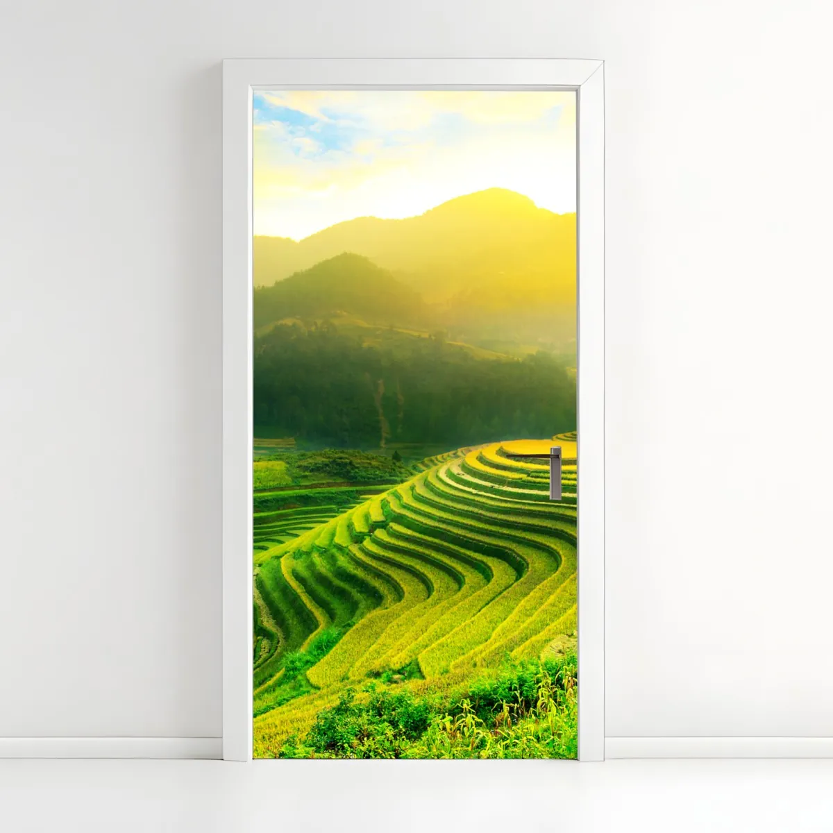 Naklejka na drzwi złote tarasy ryżowe o wschodzie słońca – Wallissimo® Naklejka na drzwi złote tarasy ryżowe o wschodzie słońca – Wallissimo®