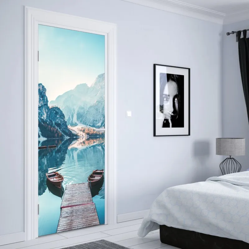 Naklejka na drzwi czarny marmur marquina do nowoczesnych wnętrz – Wallissimo®