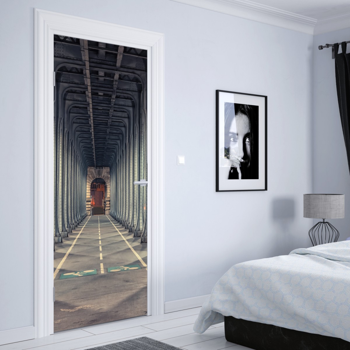 Naklejka na drzwi symetryczny korytarz stalowego mostu nocą – Wallissimo® Naklejka na drzwi symetryczny korytarz stalowego mostu nocą – Wallissimo®