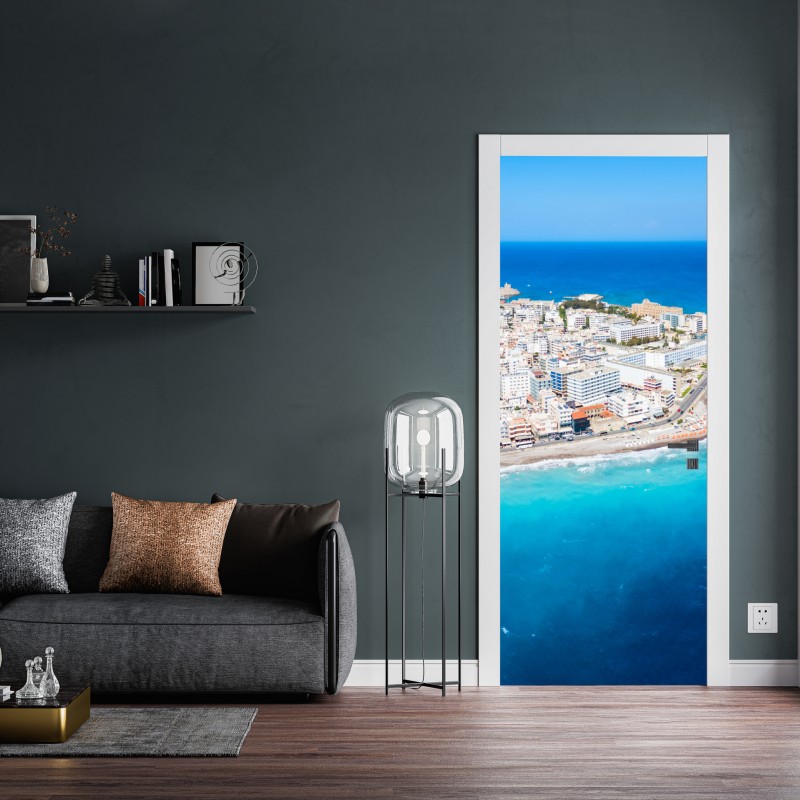 Naklejka na drzwi panorama lotnicza wybrzeża Rodos – Wallissimo® Naklejka na drzwi panorama lotnicza wybrzeża Rodos – Wallissimo®