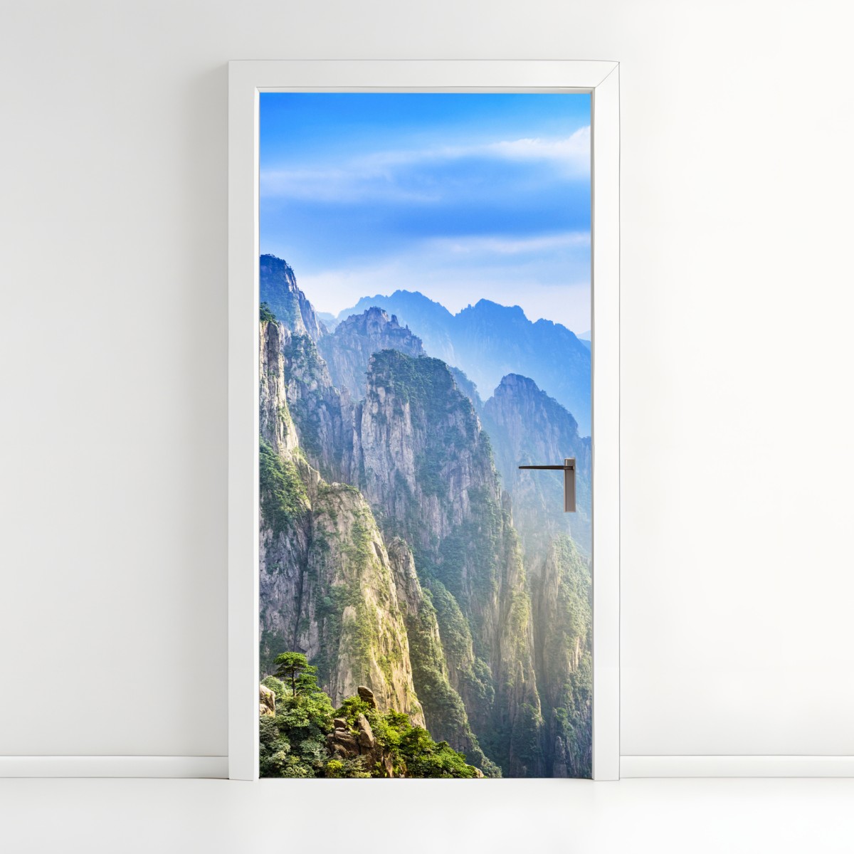 Door sticker misty mountain peaks panorama