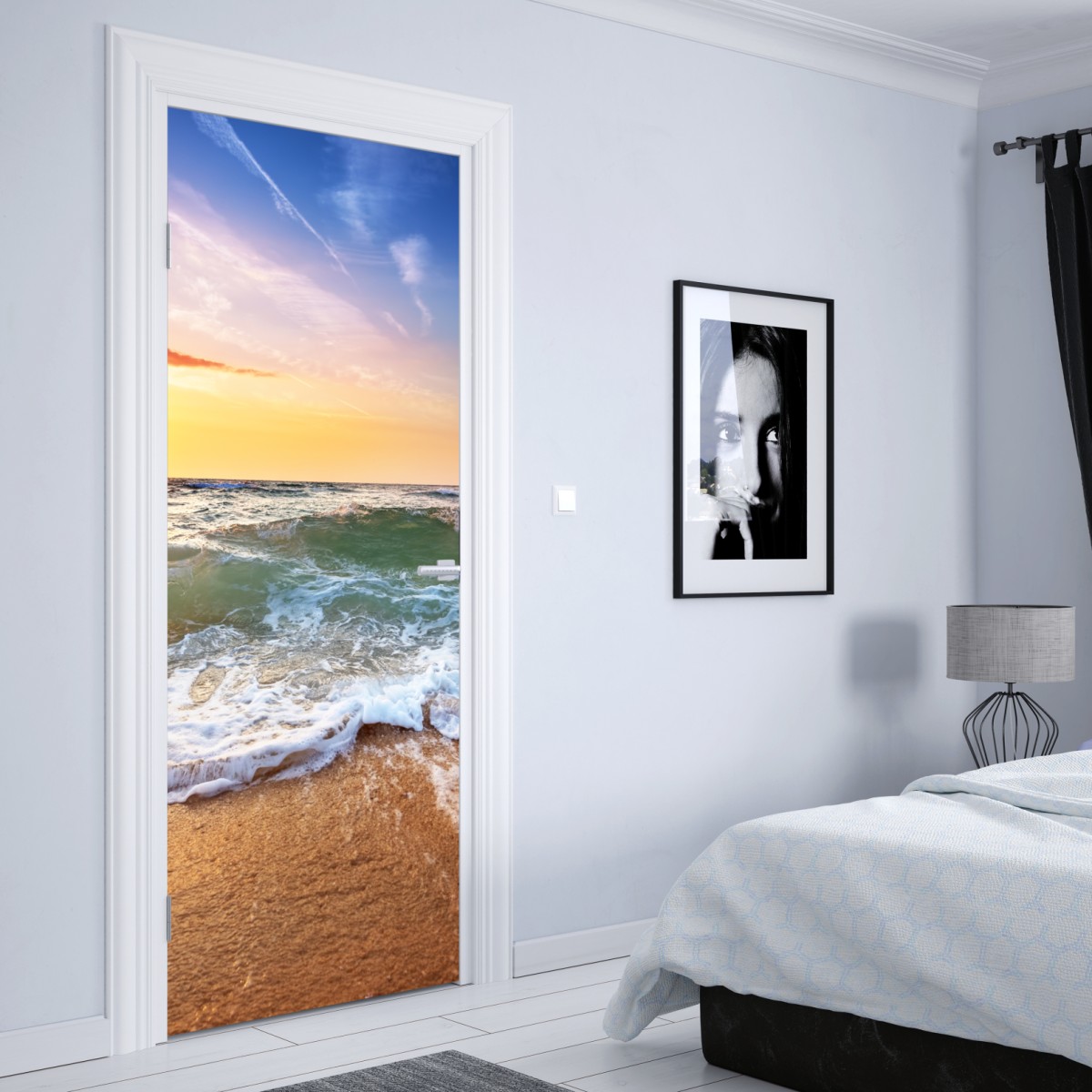 Naklejka na drzwi złoty zachód słońca na plaży nad falami – Wallissimo® Naklejka na drzwi złoty zachód słońca na plaży nad falami – Wallissimo®