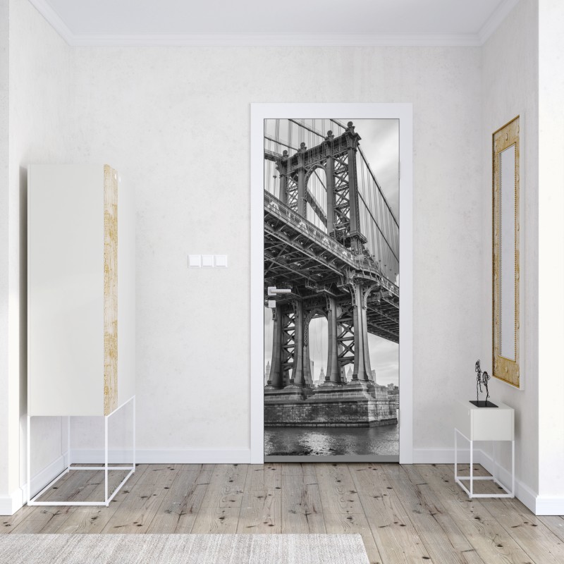 Naklejka na drzwi widok z dołu na most Manhattan i panoramę Nowego Jorku – Wallissimo® Naklejka na drzwi widok z dołu na most Manhattan i panoramę Nowego Jorku – Wallissimo®