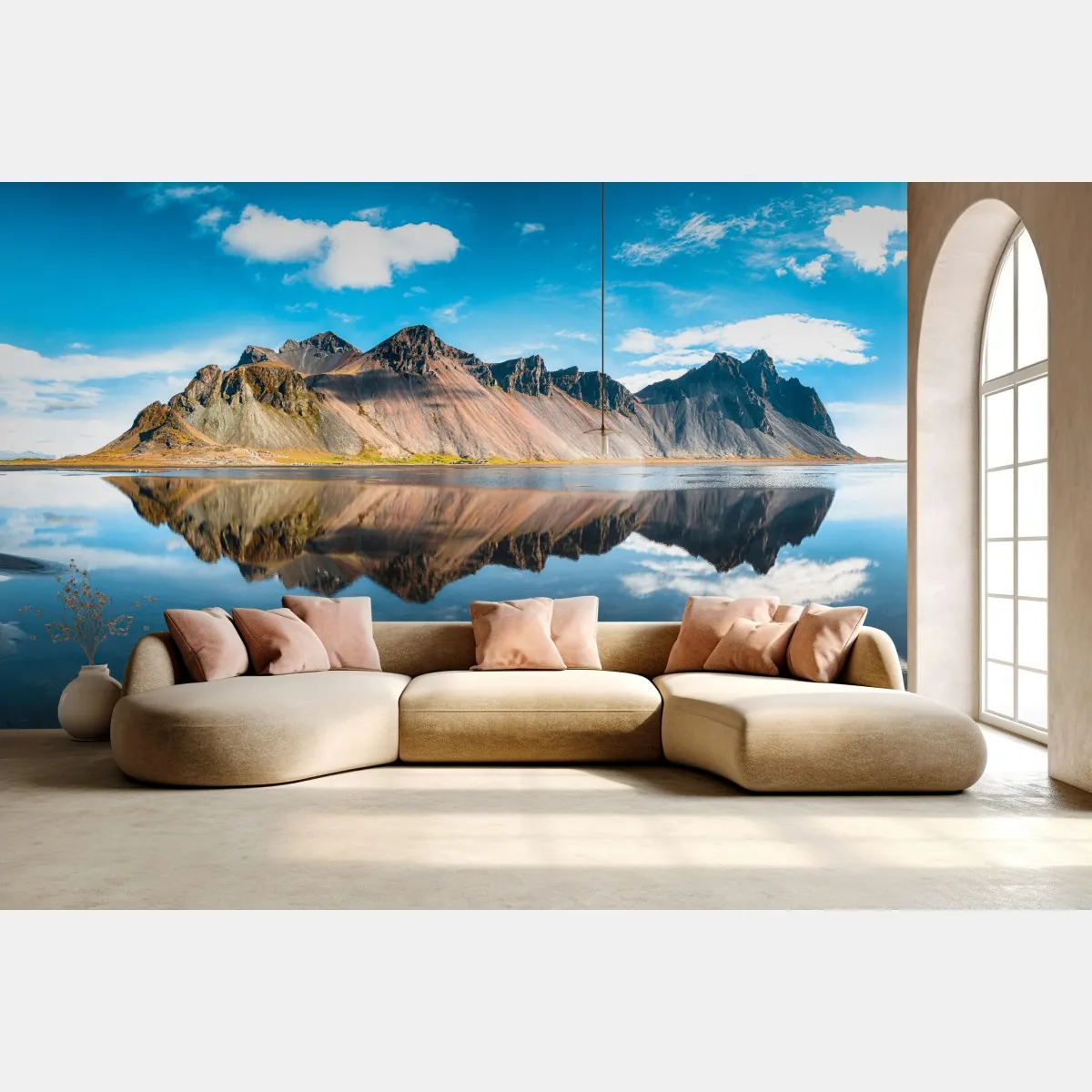 Fototapeta odbicie Vestrahorn na spokojnych wodach Stokksnes, Islandia – Wallissimo® Fototapeta odbicie Vestrahorn na spokojnych wodach Stokksnes, Islandia – Wallissimo®