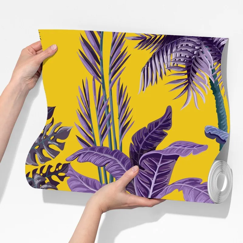 Fototapeta tropikalne fioletowe liście na żółtym tle – Wallissimo® Fototapeta tropikalne fioletowe liście na żółtym tle – Wallissimo®