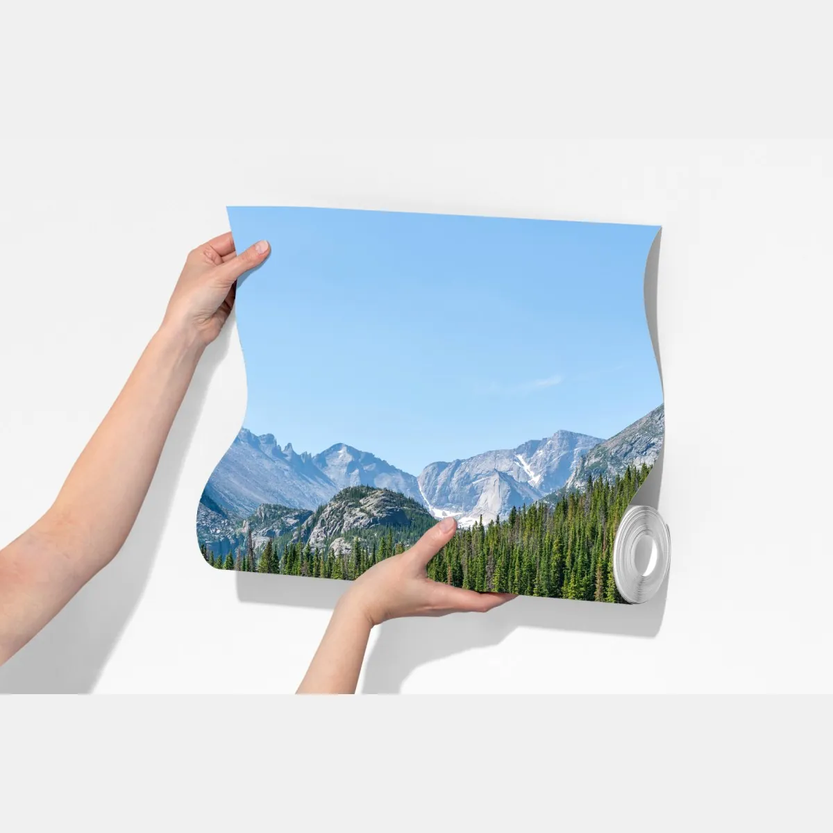 Fototapeta górskie jezioro z odbiciem lasu i szczytów – Wallissimo® Fototapeta górskie jezioro z odbiciem lasu i szczytów – Wallissimo®