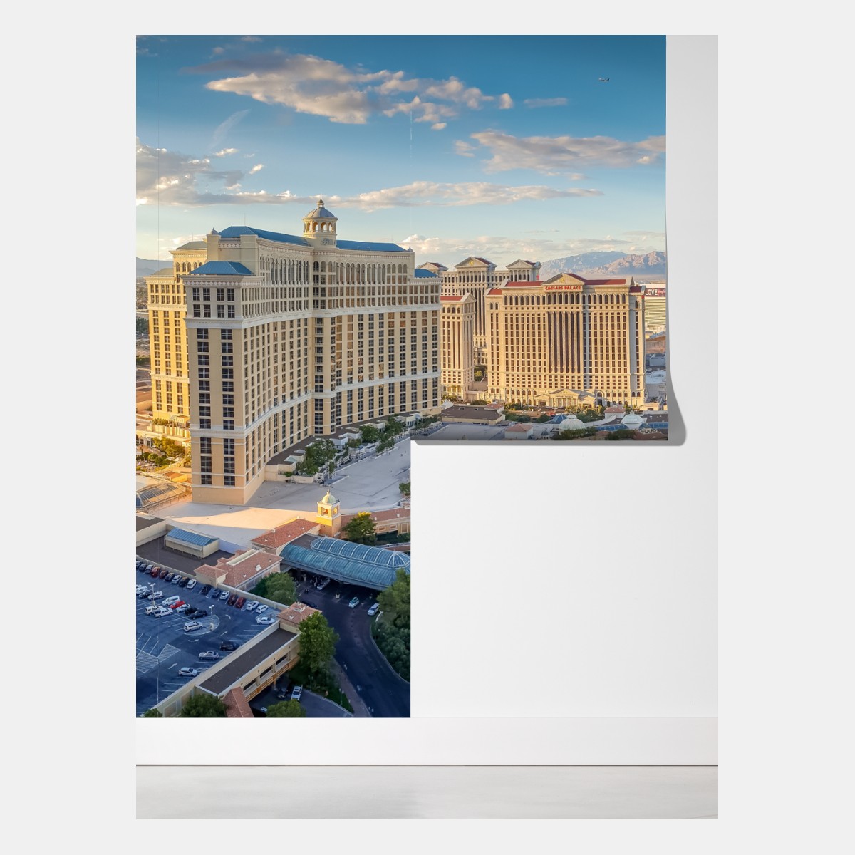 Fototapeta słoneczna panorama Las Vegas z tańczącymi fontannami i wieżą Eiffla – Wallissimo® Fototapeta słoneczna panorama Las Vegas z tańczącymi fontannami i wieżą Eiffla – Wallissimo®