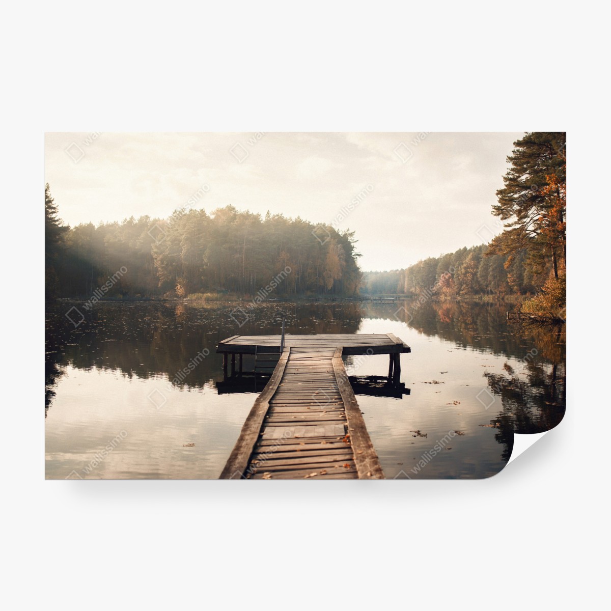 Fototapeta jesienne przedpołudnie nad jeziorem z pomostem – Wallissimo® Fototapeta jesienne przedpołudnie nad jeziorem z pomostem – Wallissimo®